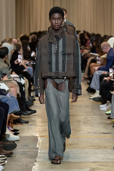 Look 38